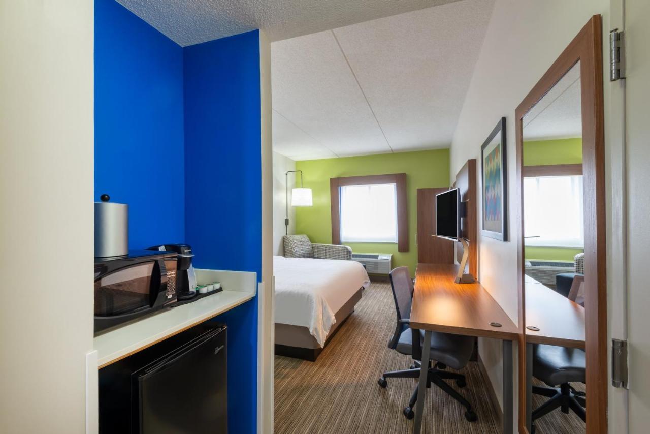 Holiday Inn Express Vermilion By Ihg Exteriör bild